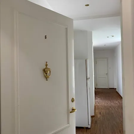 アパート Center 3 Bedroom タリン