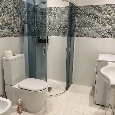 Center 3 Bedroom Апартаменты