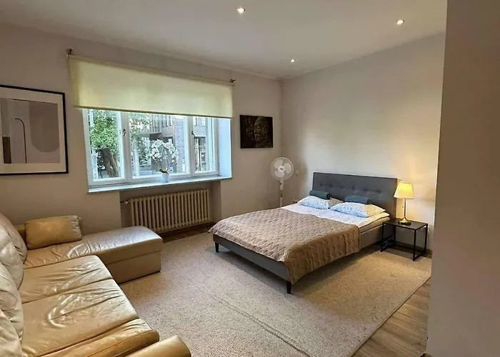 Cozy Room With Private Bathroom Near Old Town タリン